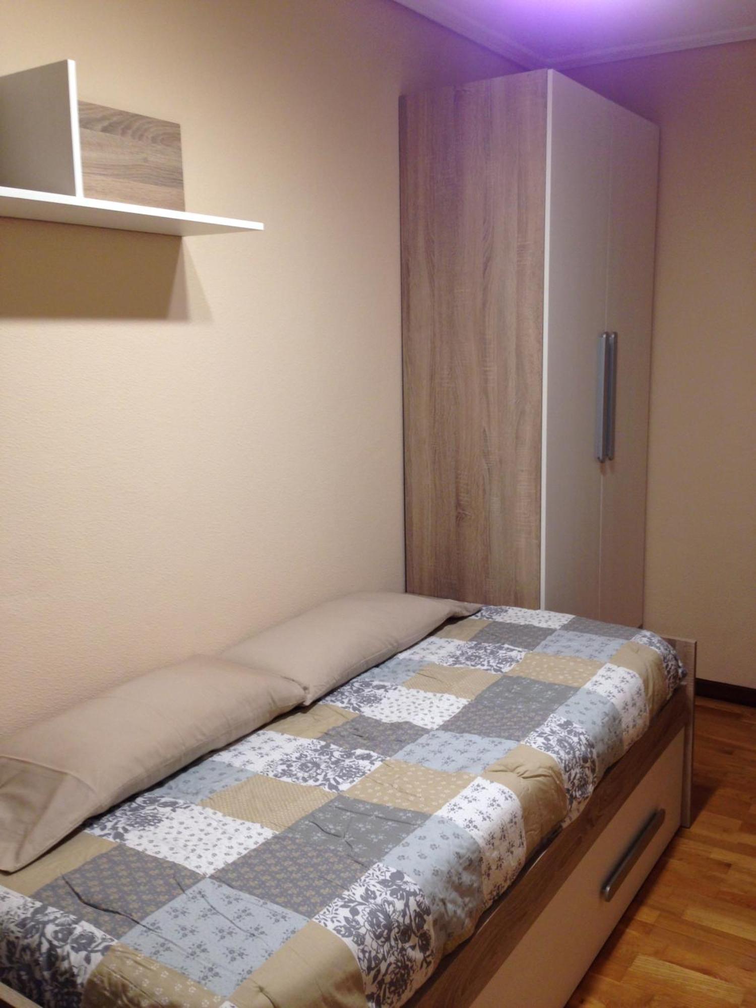 Piso Macias Picavea Appartement